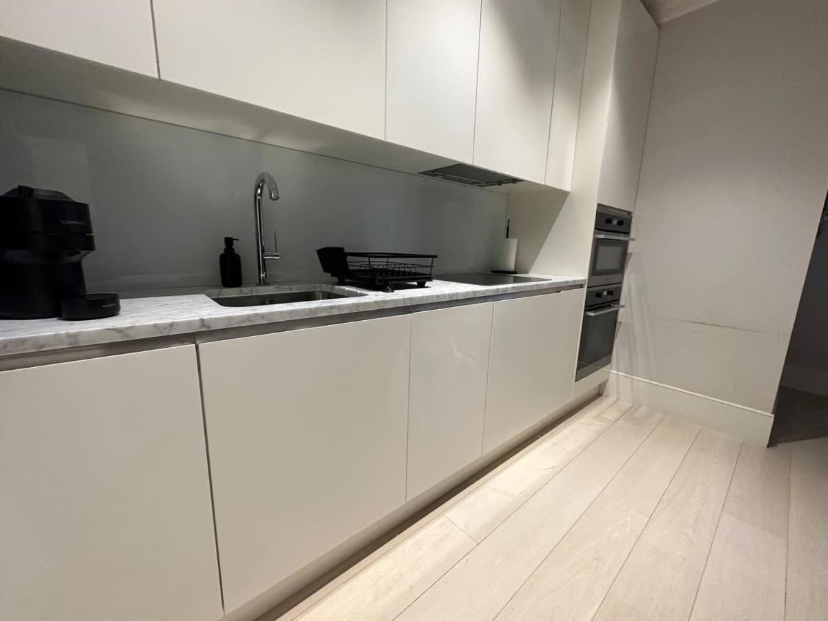 Sg, Chic Covent Garden Apartment London Bagian luar foto