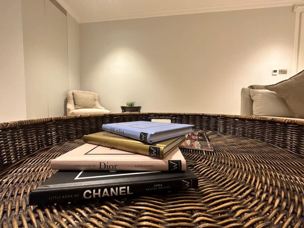 Sg, Chic Covent Garden Apartment London Bagian luar foto